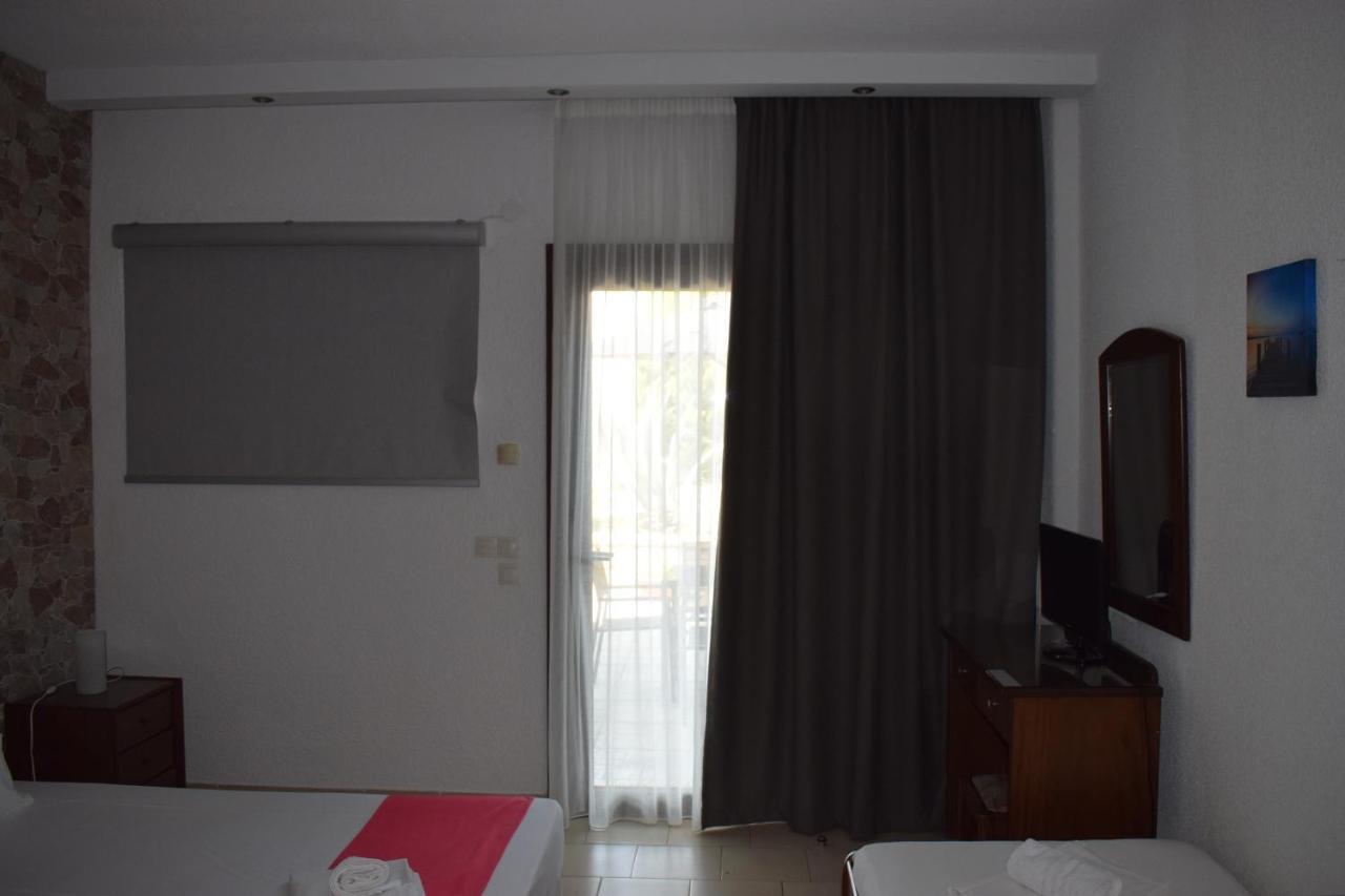 Néa Fókaia Villa Madeleine Tower View מראה חיצוני תמונה