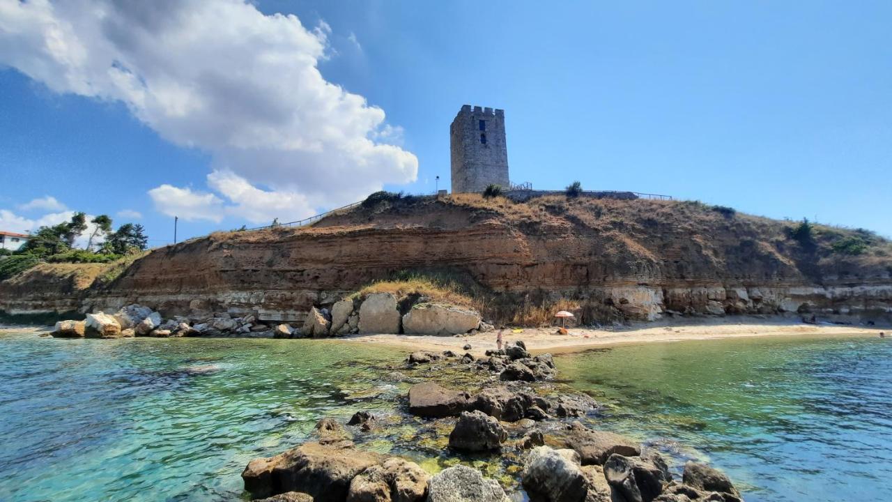 Néa Fókaia Villa Madeleine Tower View מראה חיצוני תמונה