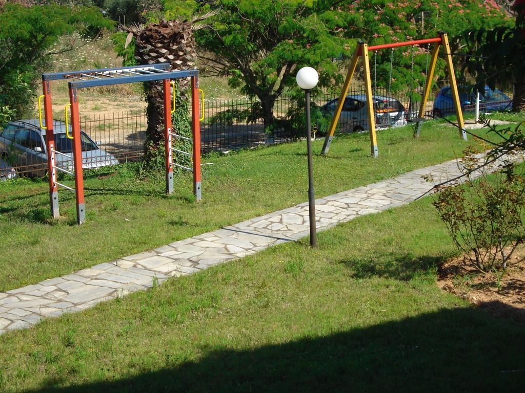 Néa Fókaia Villa Madeleine Tower View מראה חיצוני תמונה