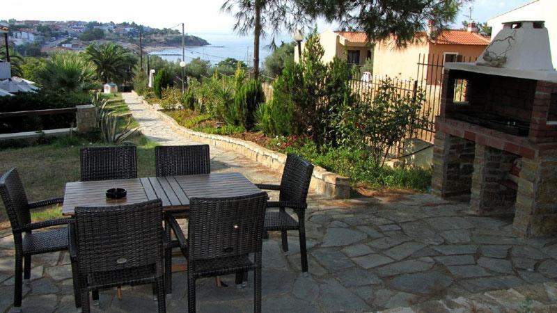 Néa Fókaia Villa Madeleine Tower View מראה חיצוני תמונה