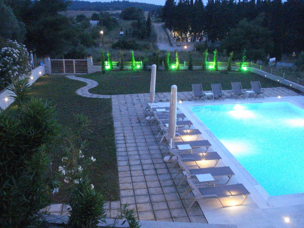Néa Fókaia Villa Madeleine Tower View מראה חיצוני תמונה