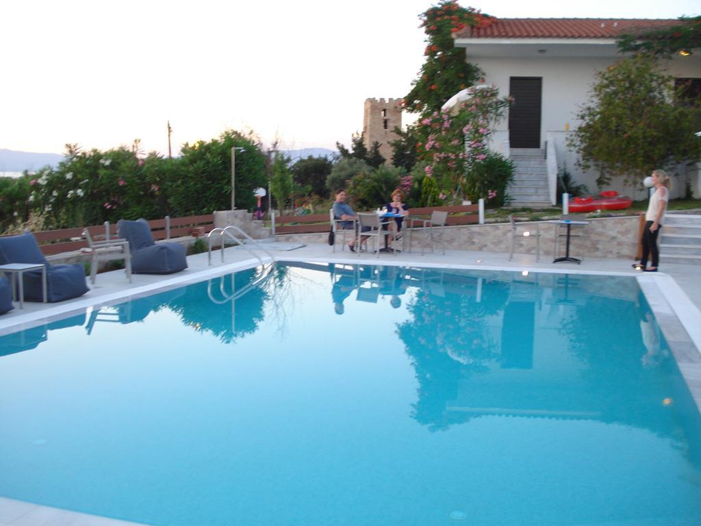 Néa Fókaia Villa Madeleine Tower View מראה חיצוני תמונה
